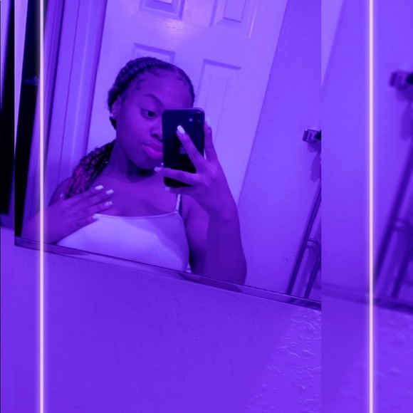 Meet your Posher, Kaleigha - Picture 1 of 1